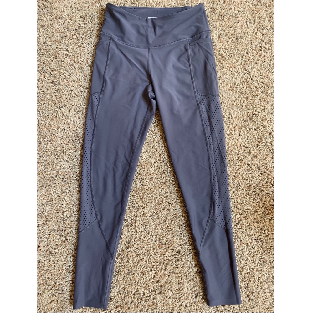 Victoria’s Secret Victoria Sport workout tights